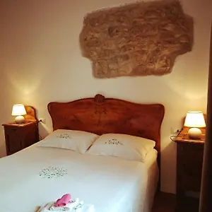 Bed & Breakfast La Corte Del Segrino 