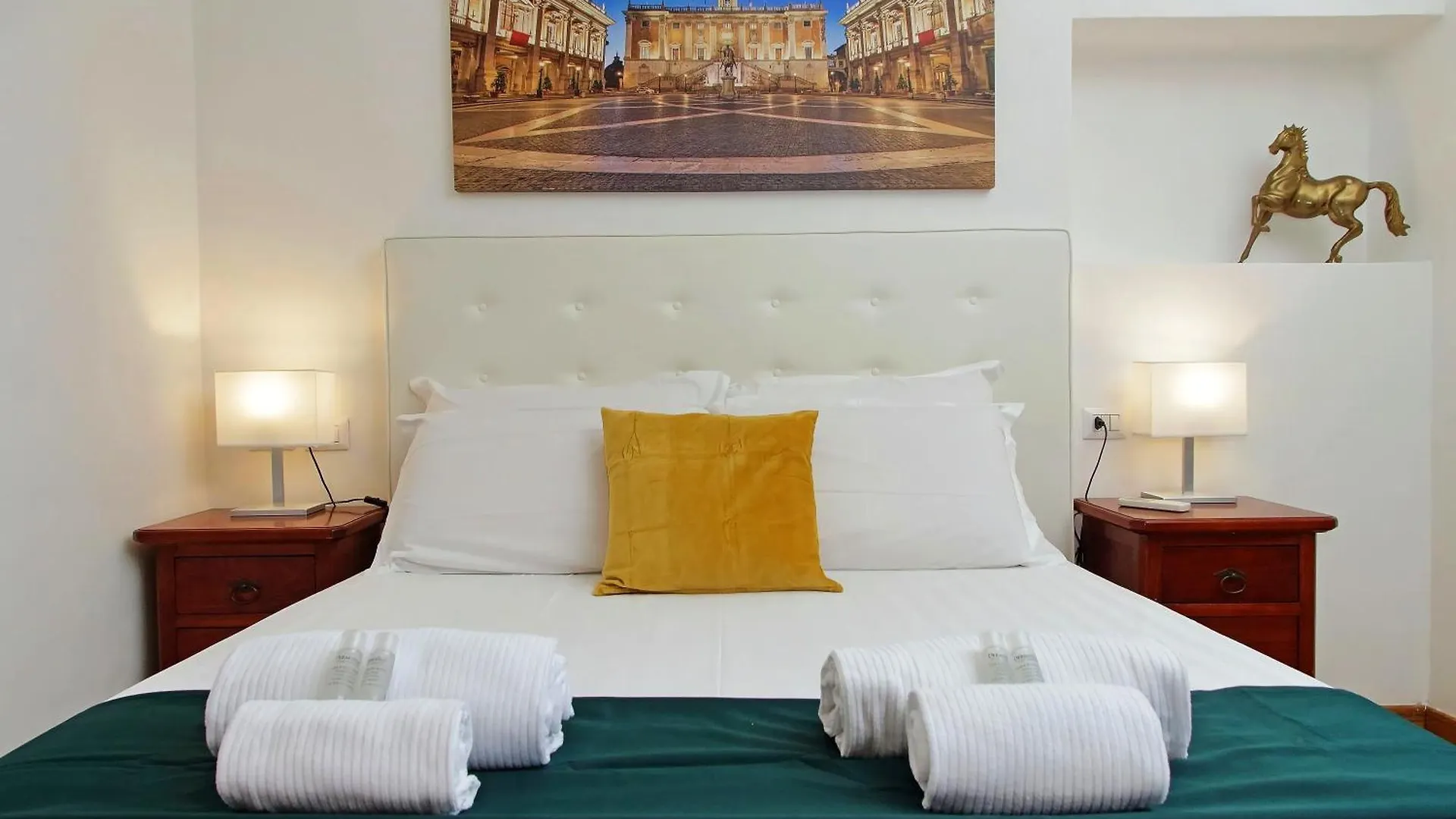 Romulus Rooms